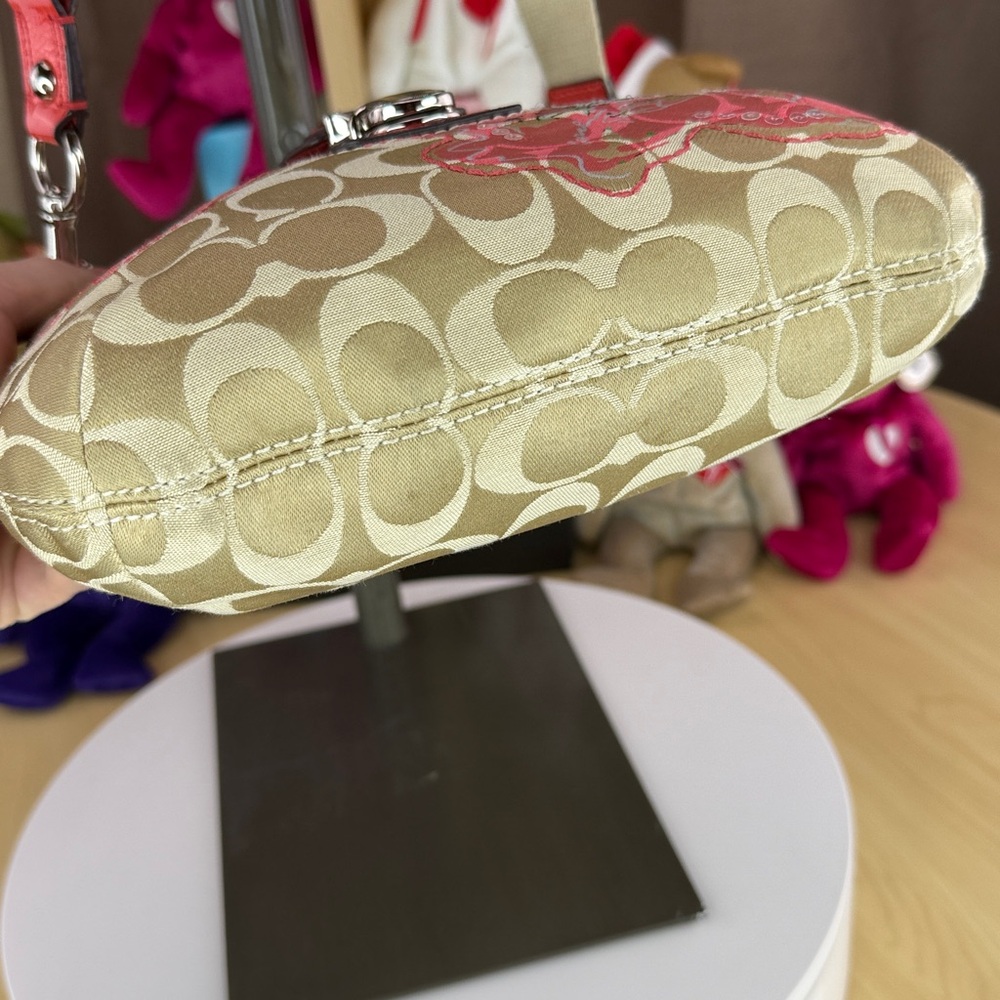 💥COACH - RARE Poppy Khaki Signature Coral Flower Sequin Crossbody Bag - 45U099 - Picture 10 of 13